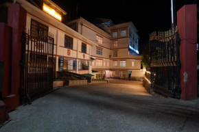 Tadoong Tashi Hotel And Spa